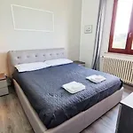 Lägenhet Moderno Con Parcheggio Privato, Ztl Free