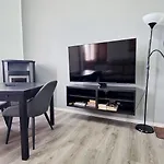 Moderno Con Parcheggio Privato, Ztl Free Lägenhet