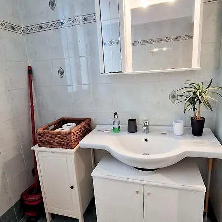 Moderno Con Parcheggio Privato, Ztl Free Apartamento *