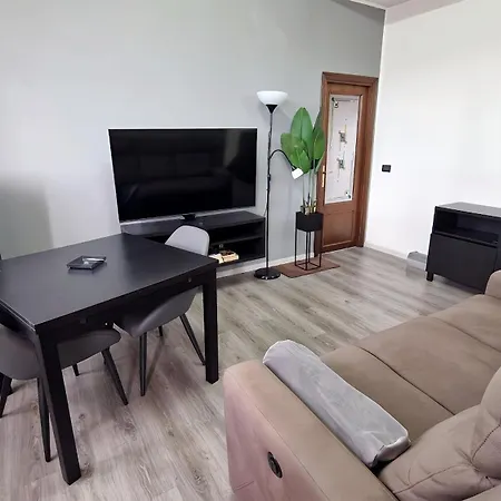 Moderno Con Parcheggio Privato, Ztl Free